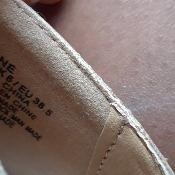 Shoes - Picture 5 of 6